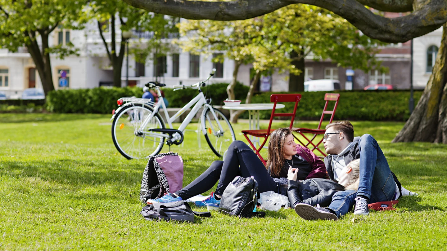 Cyklister i Stadsparken i Helsingborg. (foto: Anna Olsson)
