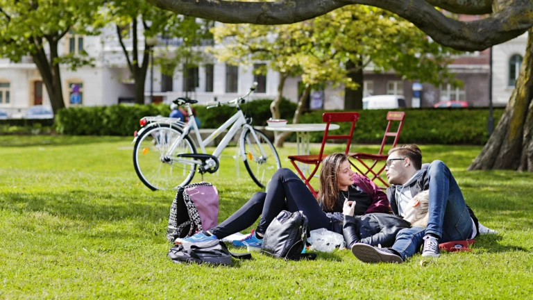 Cyklister i Stadsparken i Helsingborg. (foto: Anna Olsson)