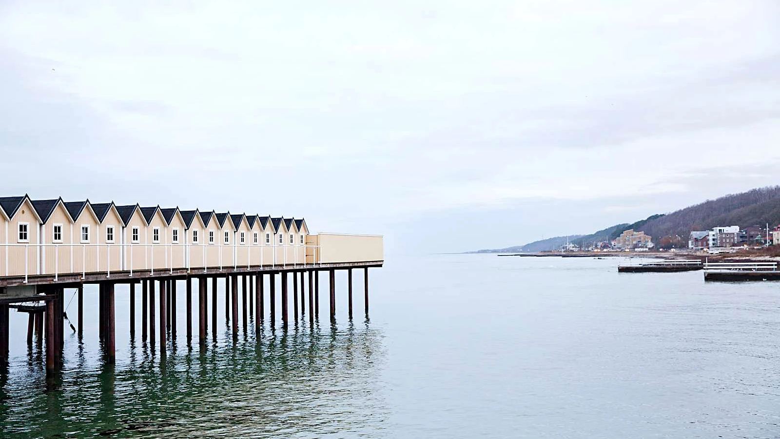 Pålsjöbaden, kallbadhus med bastu.