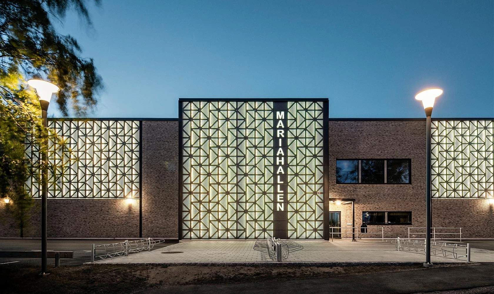 Fasaden på Mariahallen