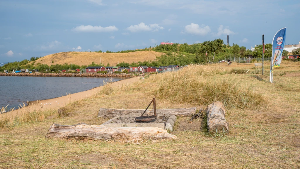 Grillplats vid Knähakens badplats