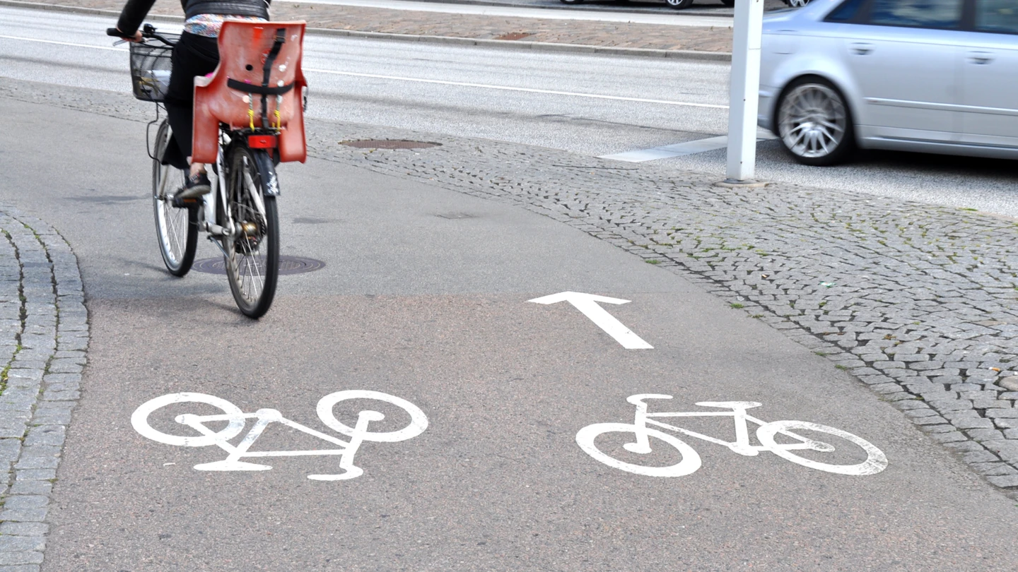 Cykelväg/cykelbana i Helsingborg (foto: Lotta Ahlberg)