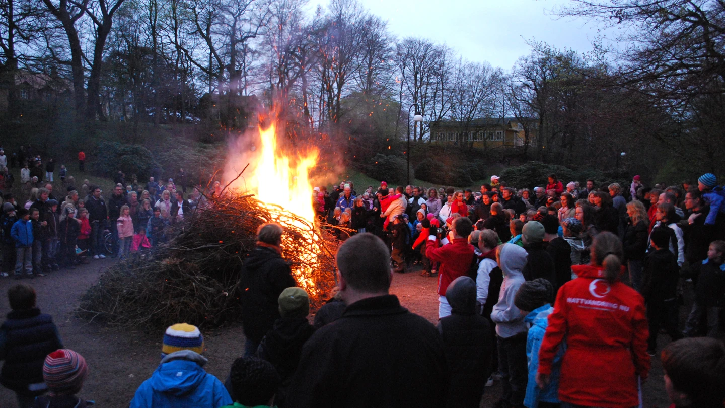 Valborgsfirande i Ramlösaravinen i Ramlösa brunnspark i Helsingborg.