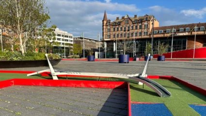 Varvsbron, minigolf på Sundstorget sommaren 2026