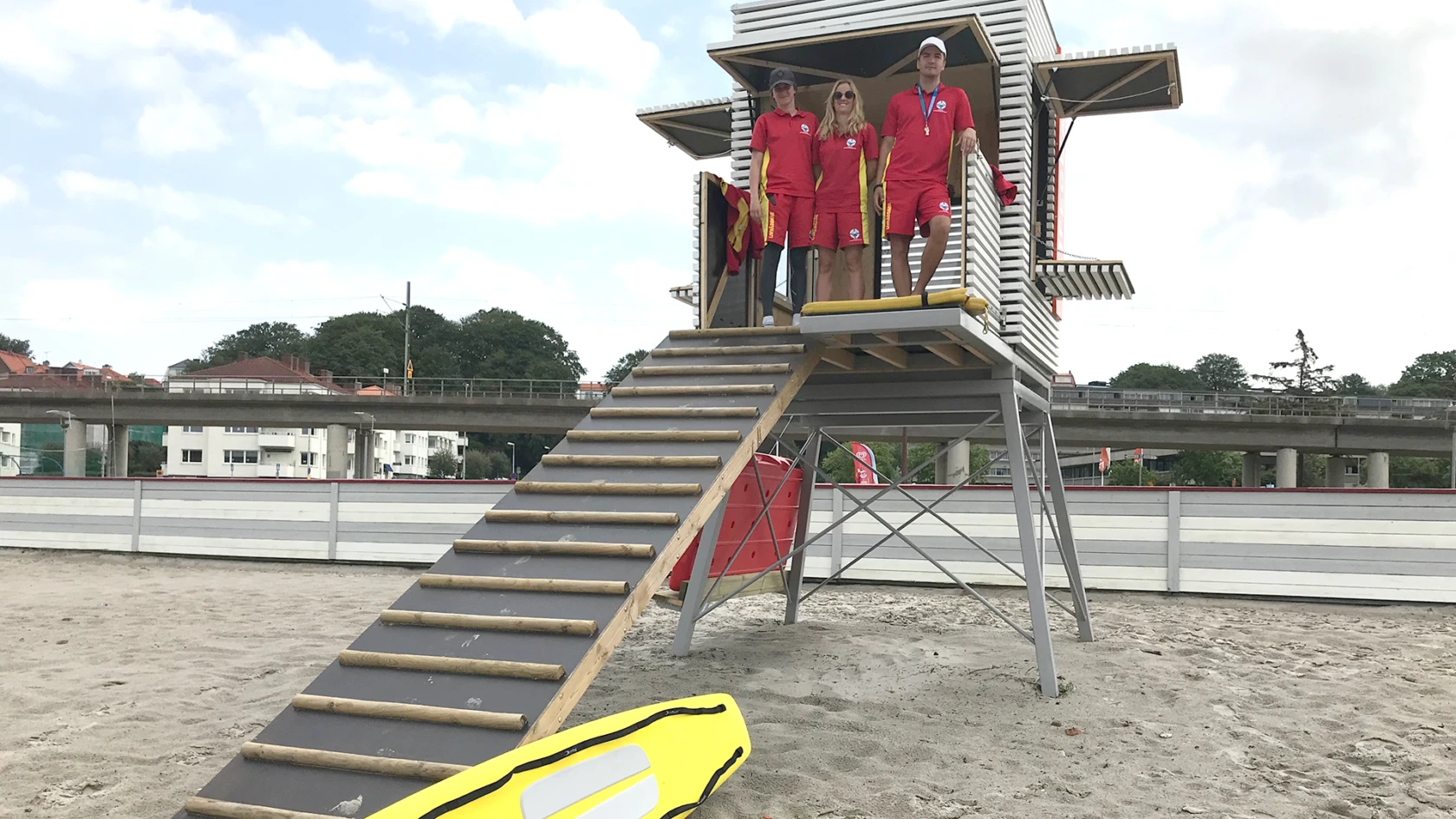 Havslivräddare bevakar tre stränder i Helsingborg under sommaren.