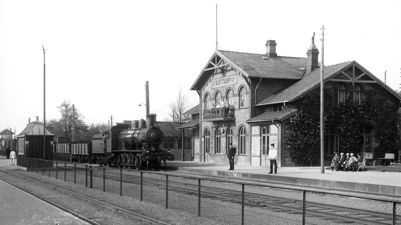 Kattarps stationshus år 1928. Byggnaden revs 1984.