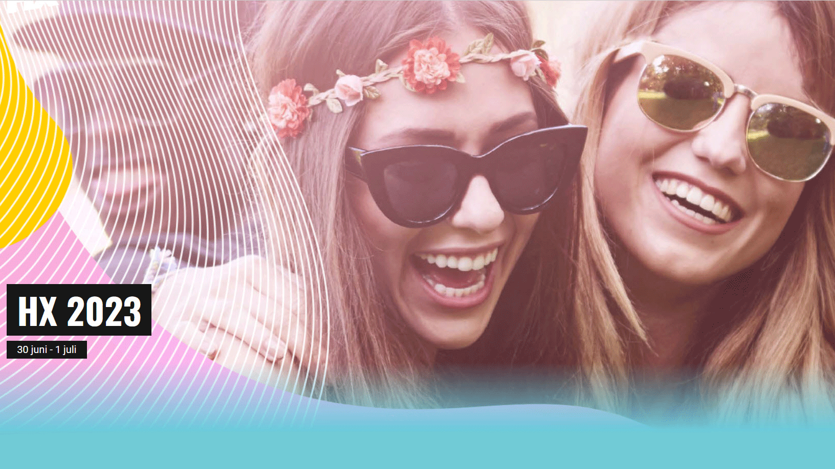 Två glada unga kvinnor med solglasögon.