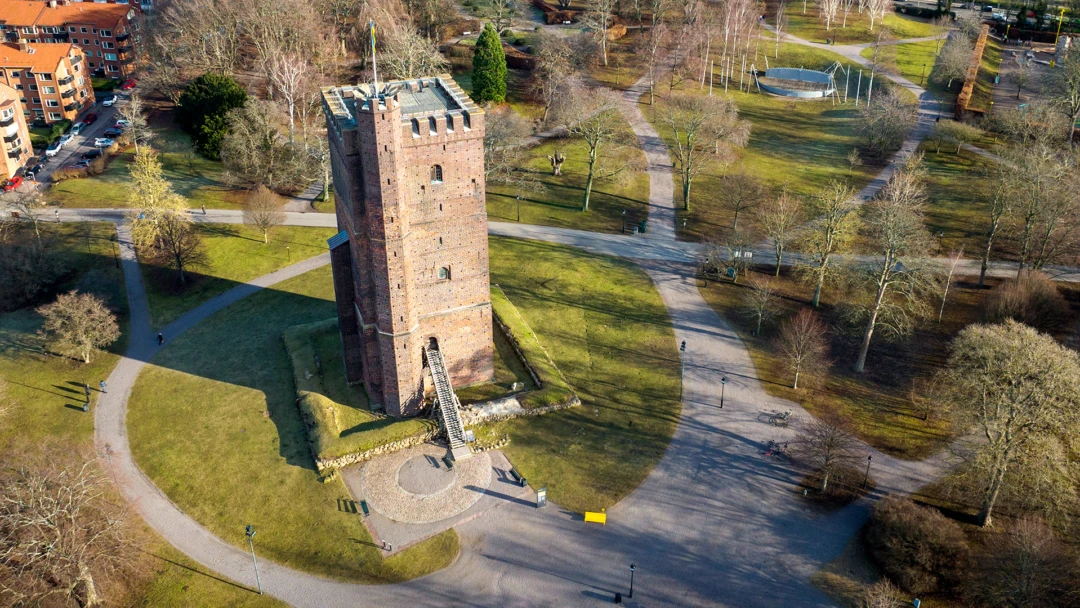 Vy över Kärnan i Slottshagen i Helsingborg