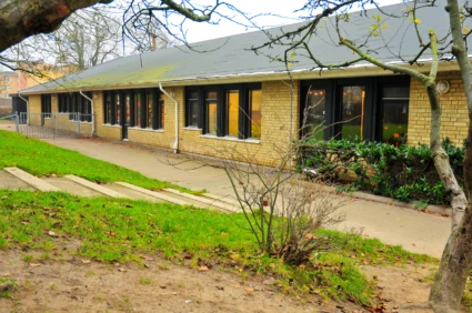 Brunnsalléns förskola, vy från gården.