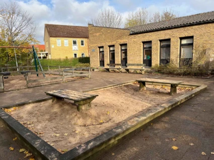 Foto på Lantmätarens förskola, vy från gården