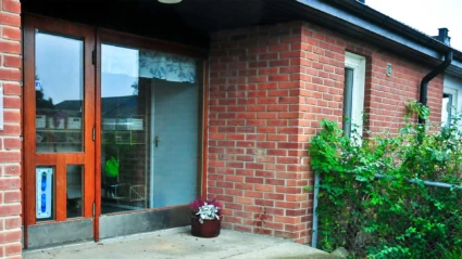 Foto på Tuvehagens förskolas entré.