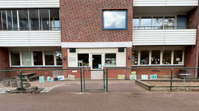 Fasadbild på förskolan Nyponrosen.