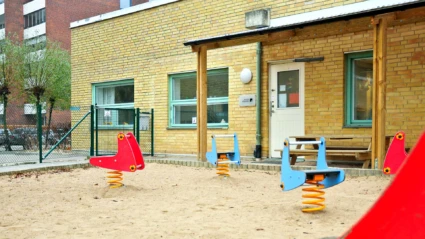 Pinjens förskola, vy från gården. Foto: Fonander Foto