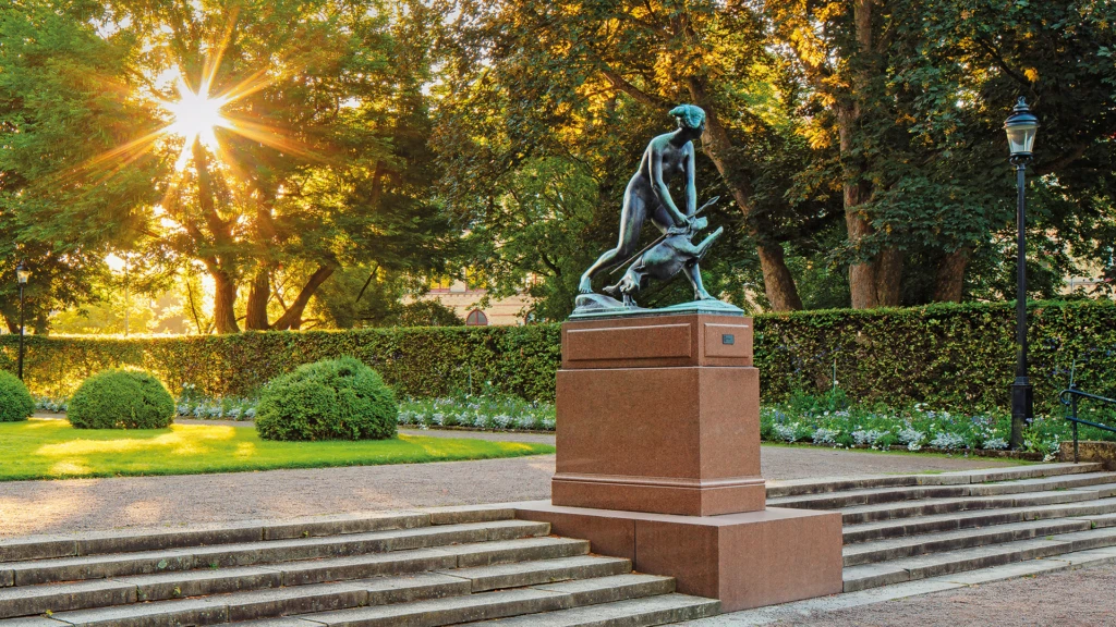 Staty i trappa i Slottshagen