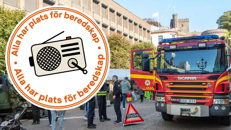 Brandbil med skylt som säger olycka på. från Beredskapsdagen i Helsingborg