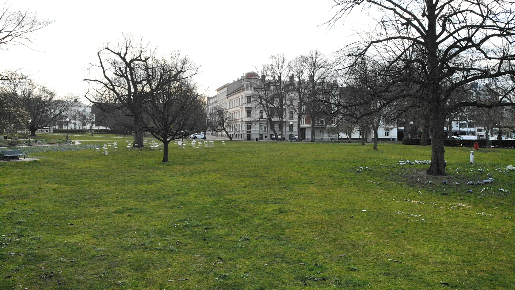 Stadsparken i Helsingborg, sett från Järnvägsgatan mot Carl Krooks gata