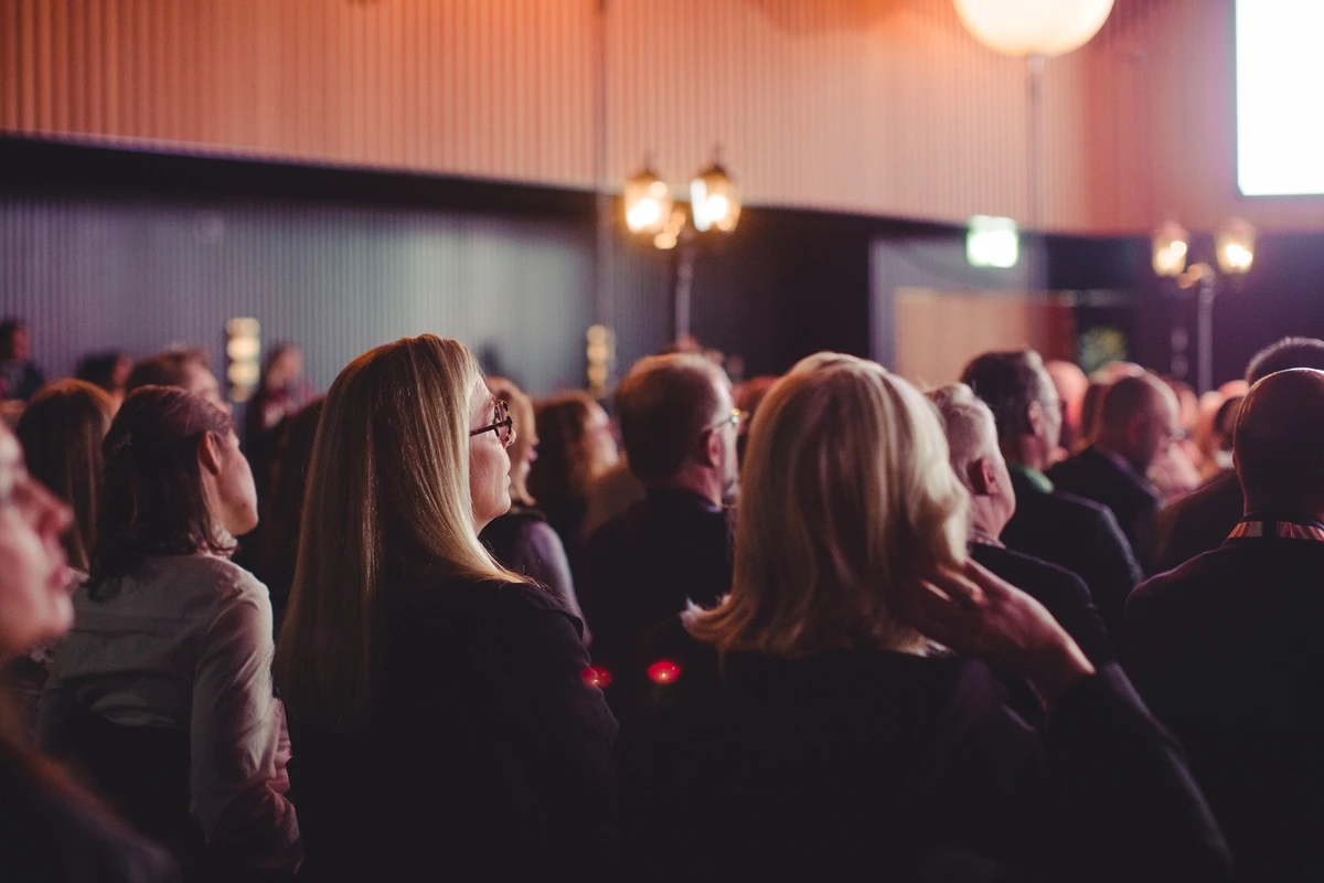 Publik på event