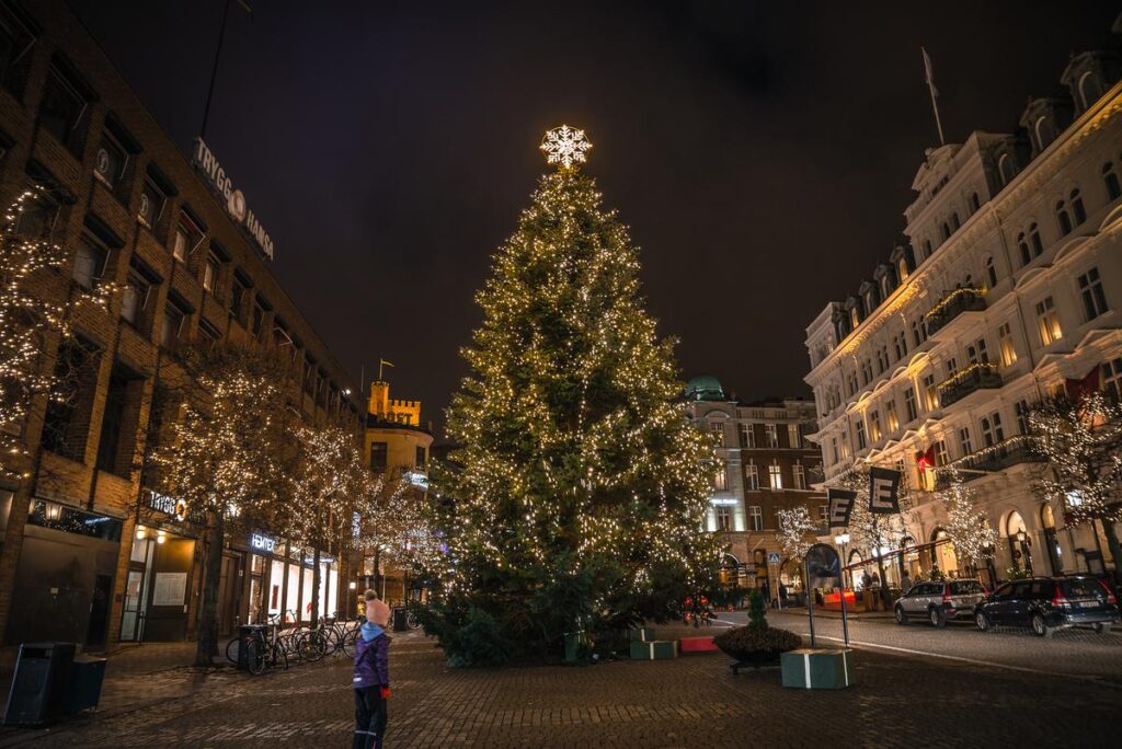 Vinterljus gran på stortorget