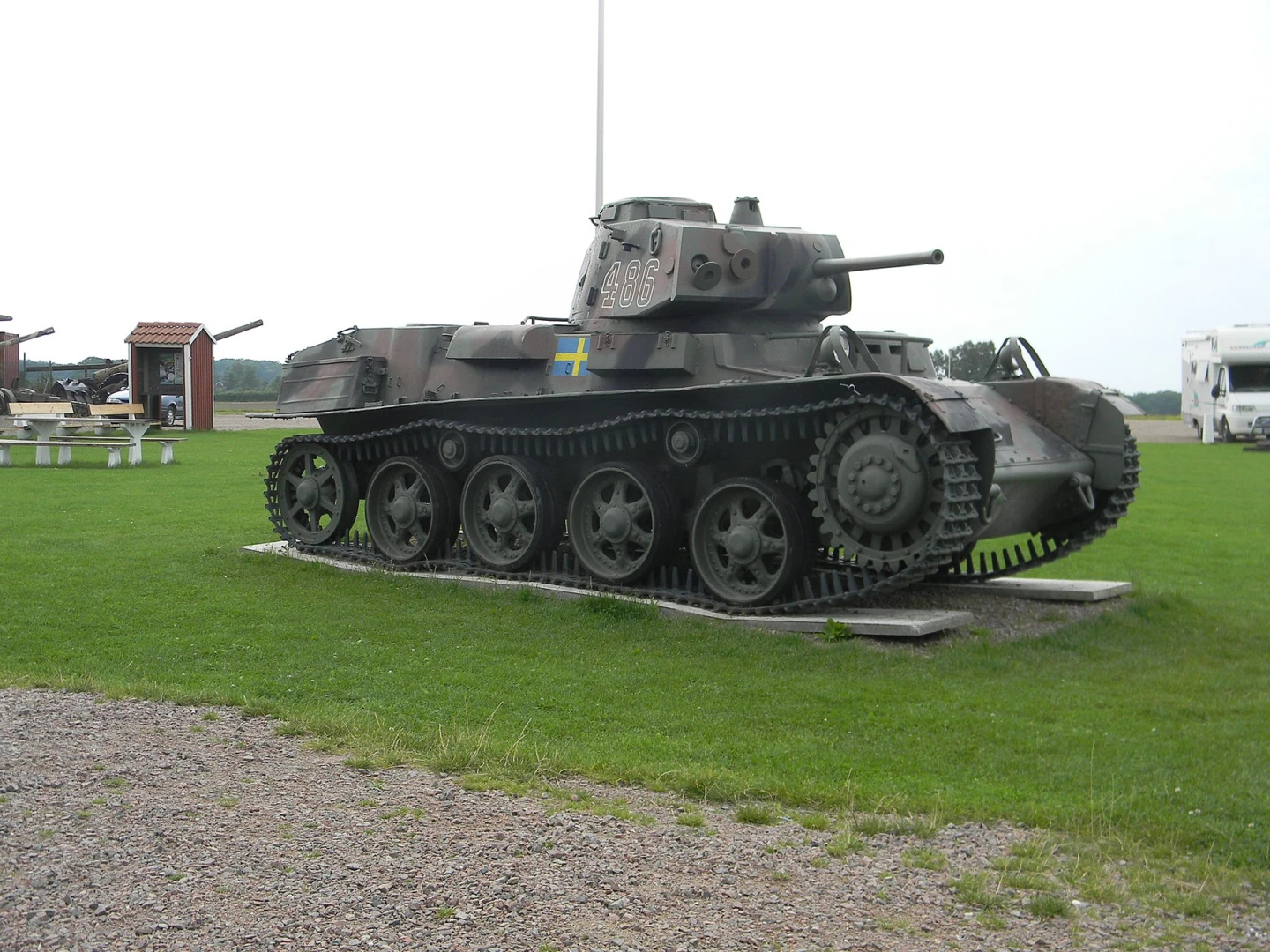Pansarvagn utanför Beredskapsmuseet i Helsingborg