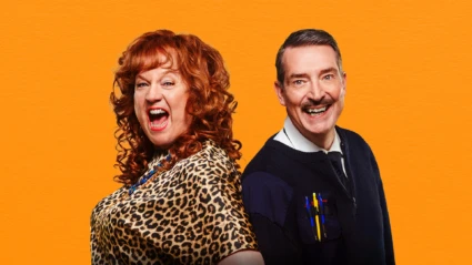profilbild på Tiffany och Kajan från Hipp Hipp, orange bakgrund