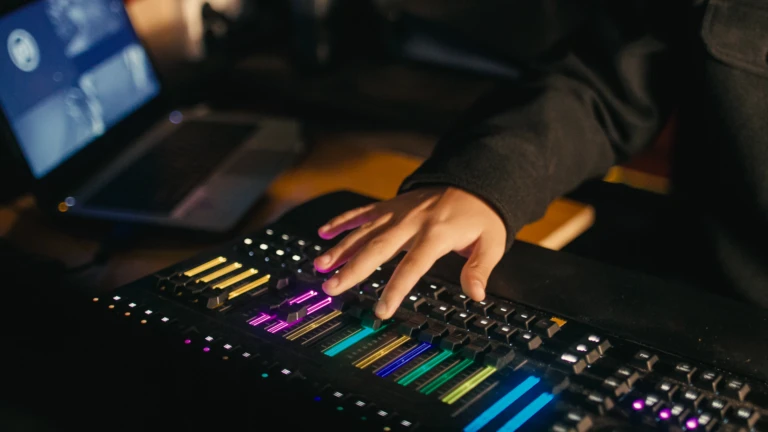 Elev från Estetiska programmet.