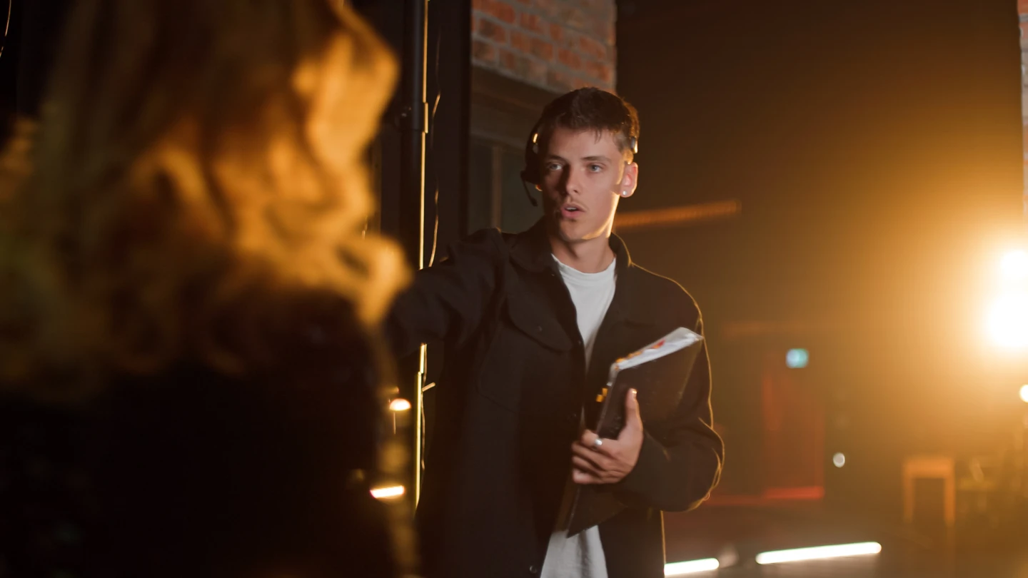 Elev från estetiska programmet med in