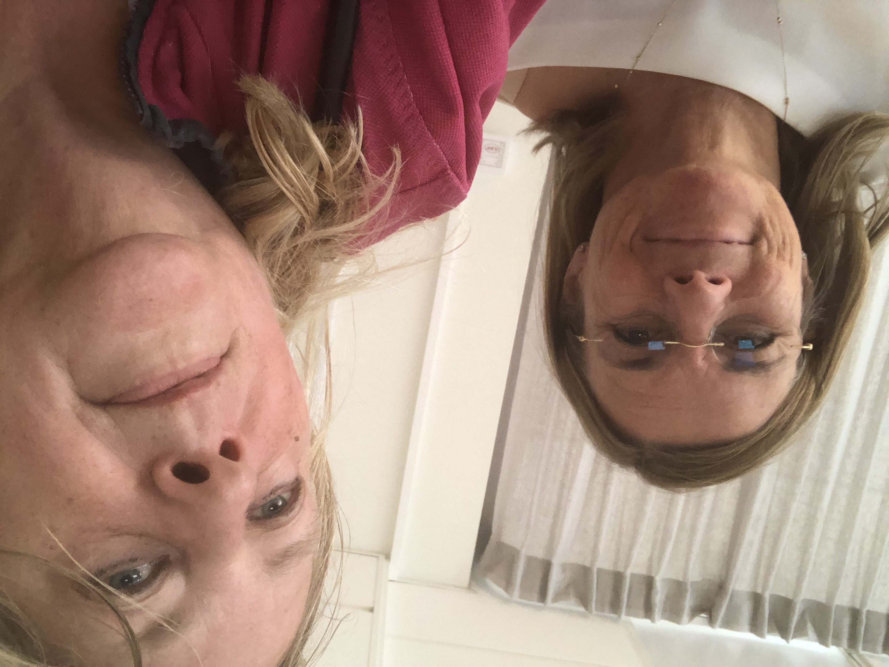 Isabella Lövin och Caroline Åberg.