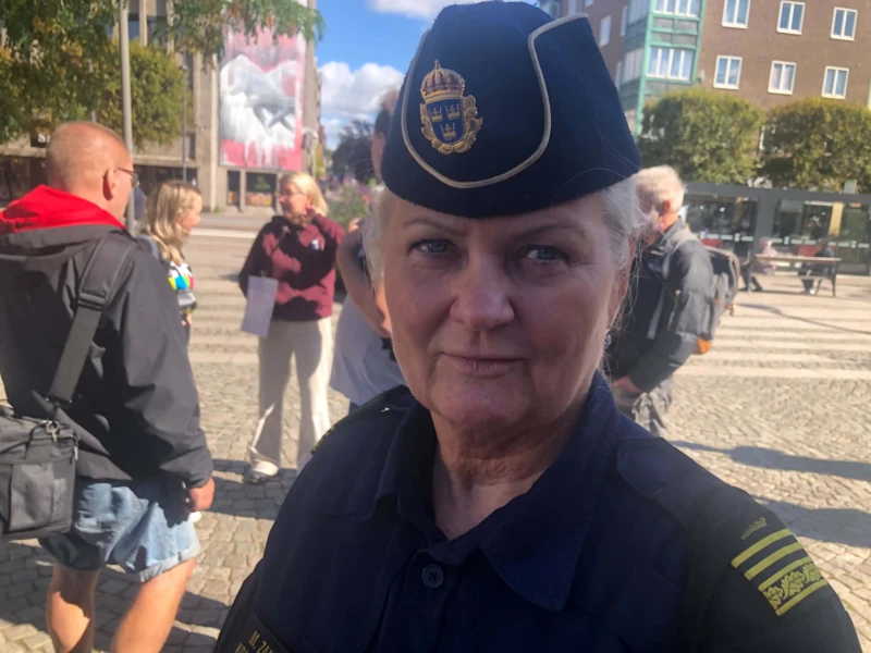 Maria Zander i polisuniform.