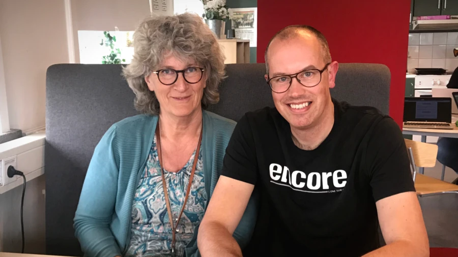 Inger Edforss-Fuchs, förstelärare, och Henrik Gustafsson, rektor, på Västra Ramlösa skola.