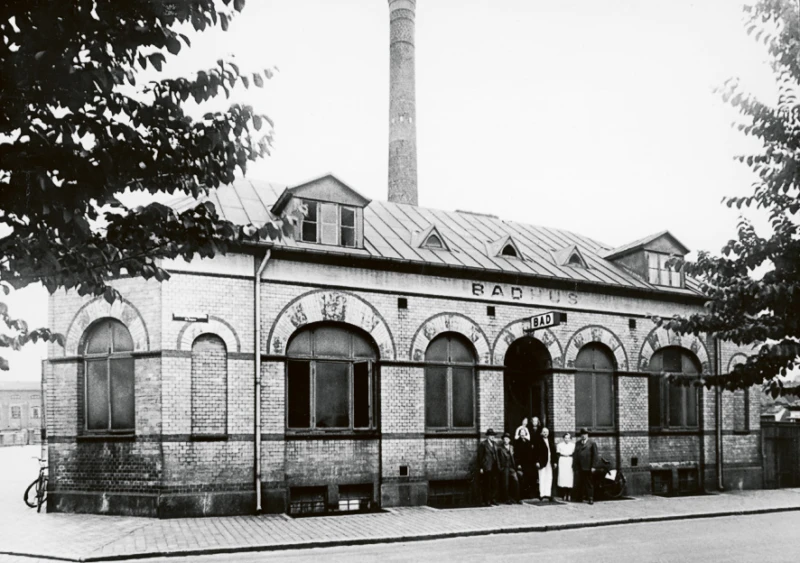 Folkbadhuset på Söder strax före rivningen i augusti 1939