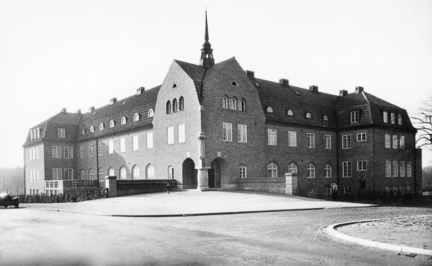 Barnbördshuset.