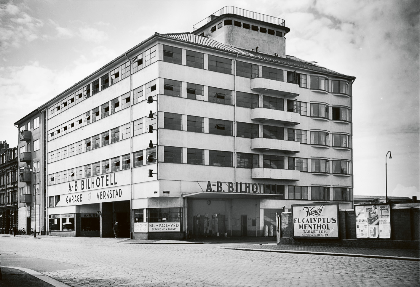 Bilhotellet, vid Carl Krooks gata var stadens första parkeringsgarage. Foto Helsingborgs stadsarkiv