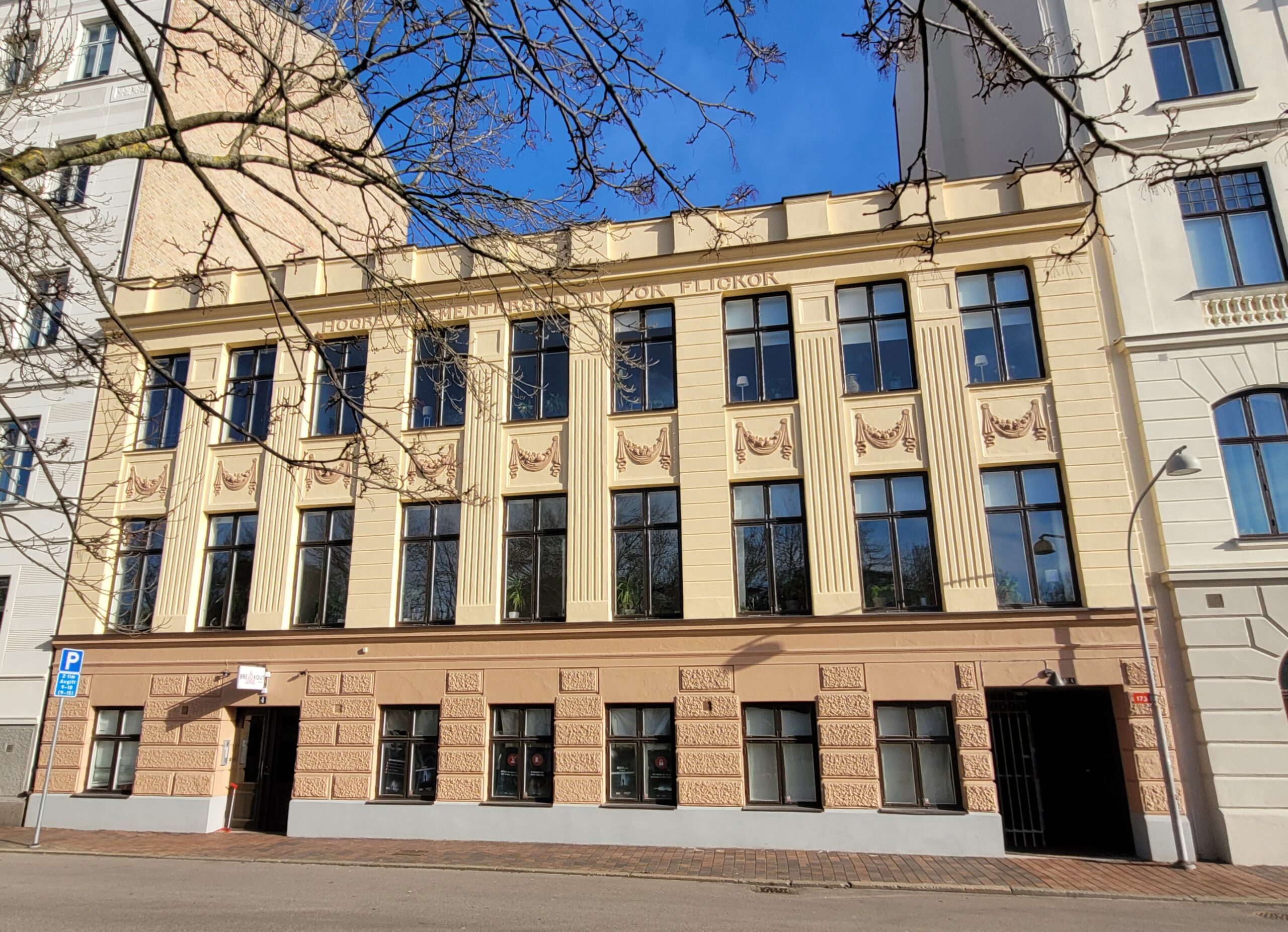 Högre elementarskolan för flickor. Foto Agardh Hjärne