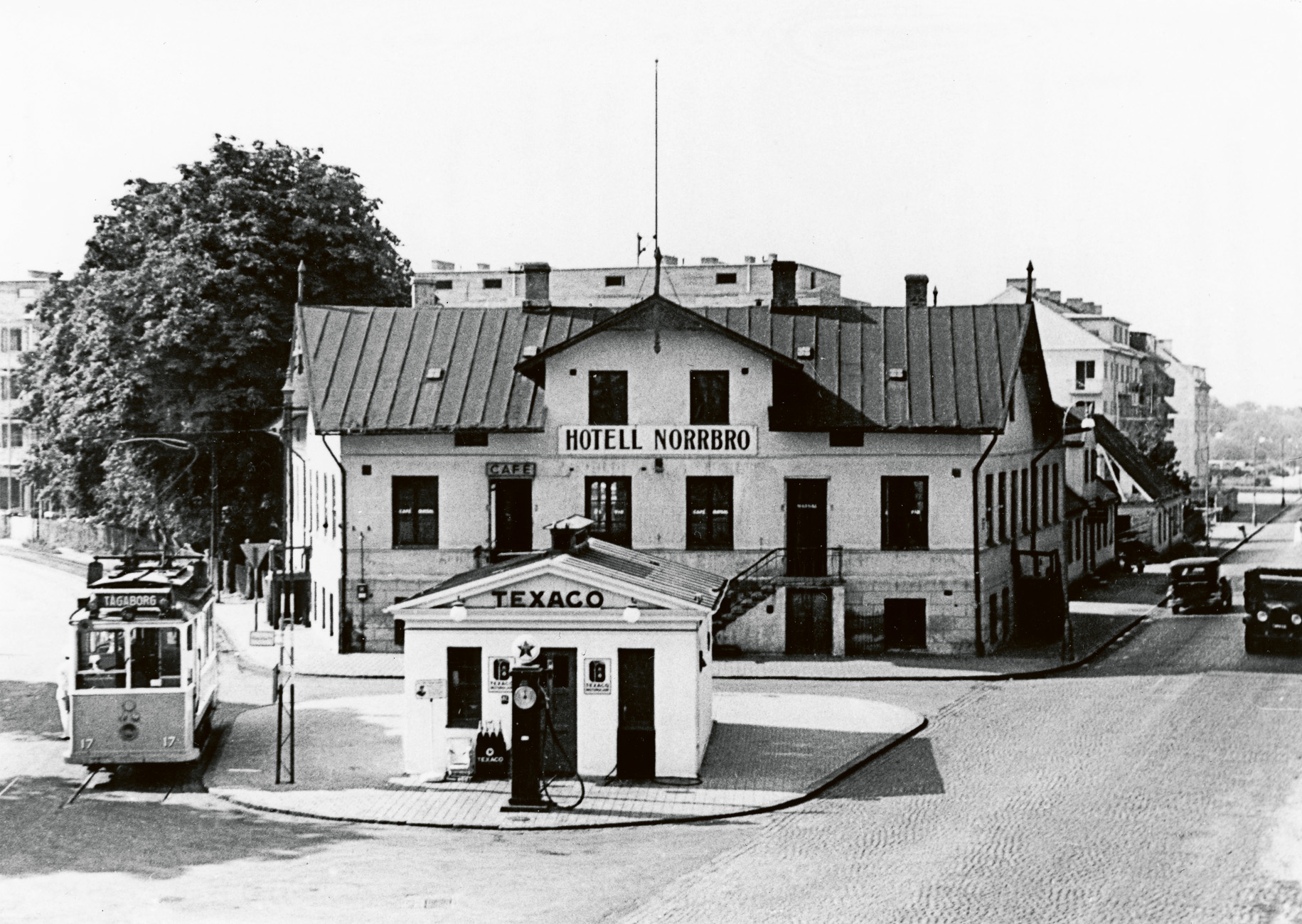 Hotell Norrbro, och ändstationen för spårvägslinjen till Stattena