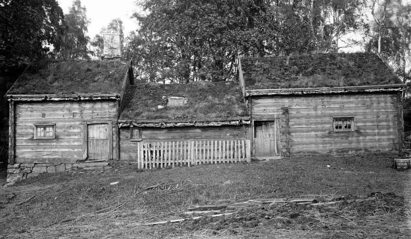 Boningslängan på Ågård 1922, innan den revs för att flyttas till Fredriksdal. Foto: Helsingborgs museum 22-232