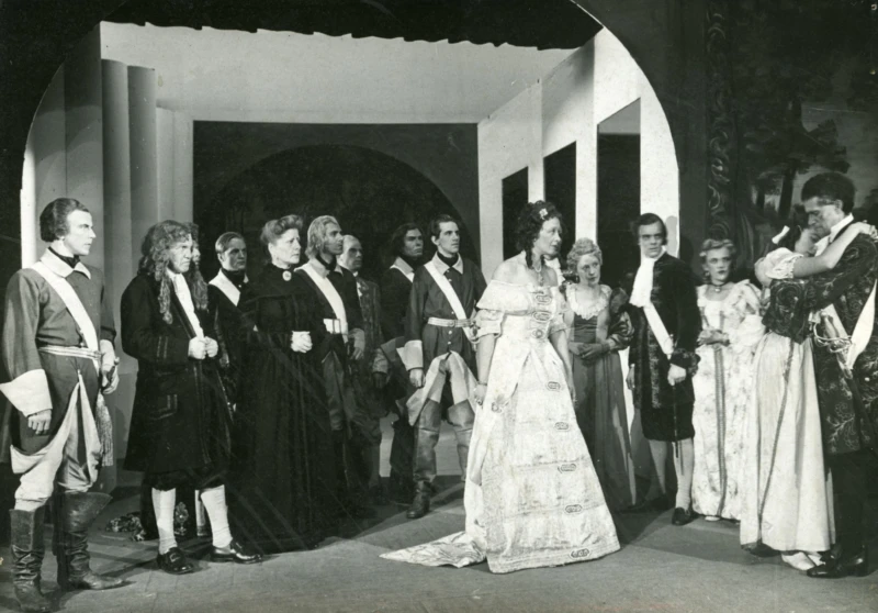 Scen ur Aschebergskan på Vittskövle på Helsingborgs stadsteater 1944. Lindberg foto, Helsingborgs museum.