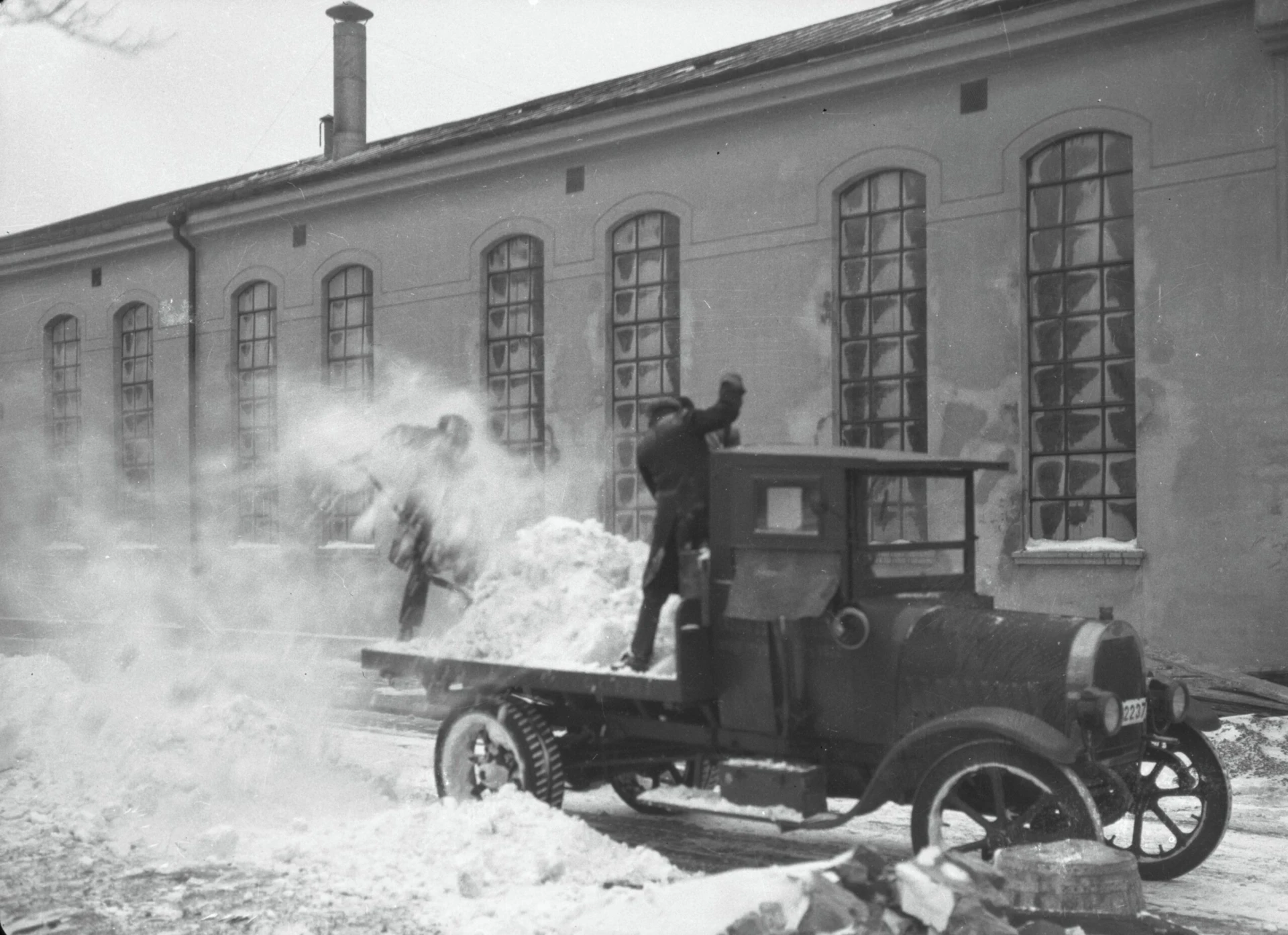 Snöröjning i Helsingborg under 1920-talet. Foto Helsingborgs museum.