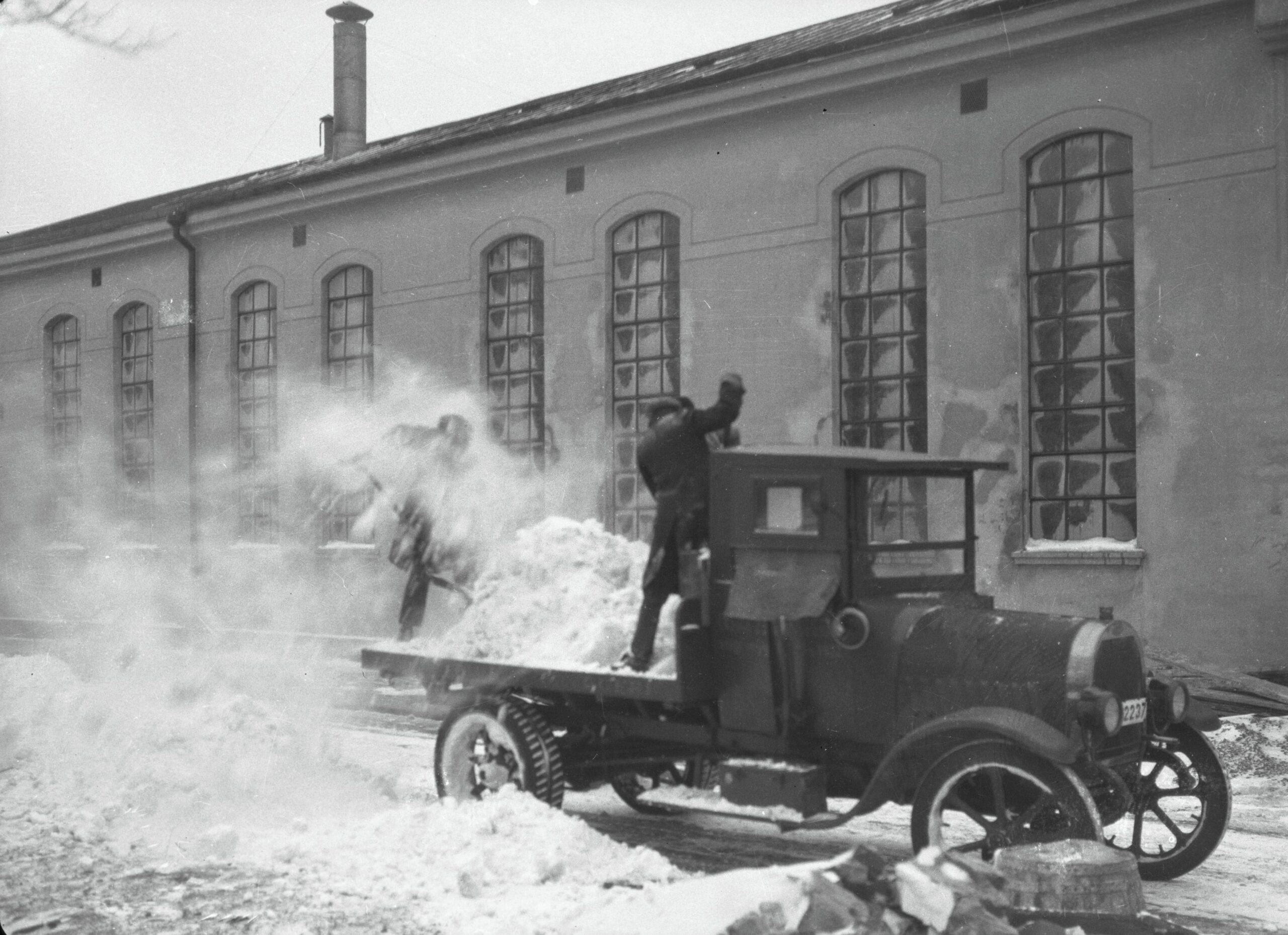Snöröjning i Helsingborg under 1920-talet. Foto Helsingborgs museum.