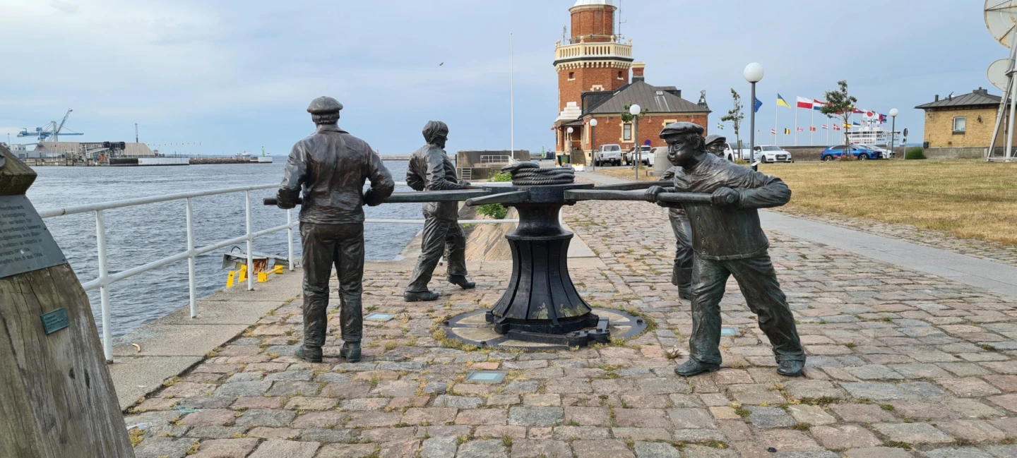 Skulpturer som roterat gångspelet.