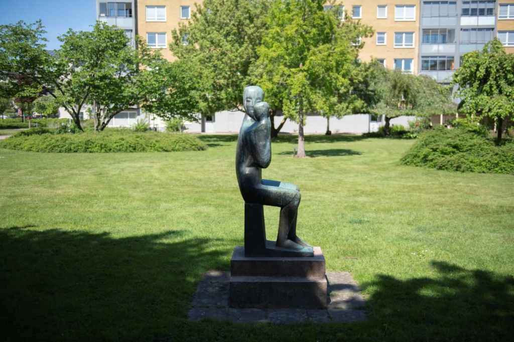Mor och barn av Åke Jönsson.