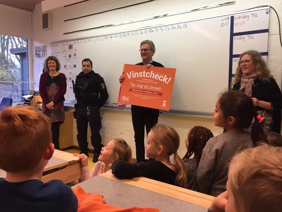 Emma Sjöberg, miljösamordnare på SFF, polisen, Kiriakos Karambatsakidis, politiker, Henrik Thott samt pojektledare, Pia Bastholm
