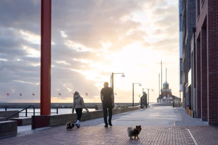 Kvällspromenad i Oceanhamnen.