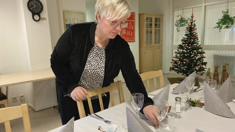 Irene brinner för sitt jobb. ”Du får så mycket god energi från dom du träffar. Man lär sig alltid något nytt i mötena med människor”, säger hon.