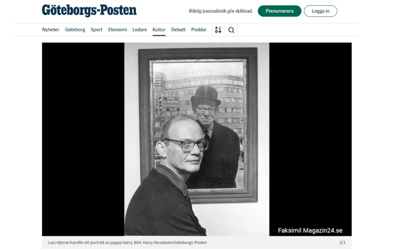 En man framför ett porträtt.