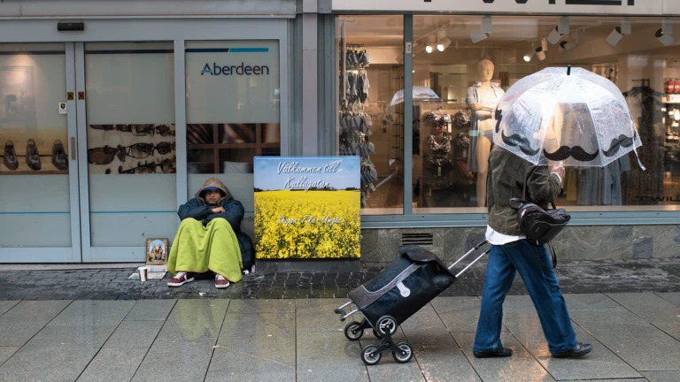 Hemlös man på Kullagatan i Helsingborg