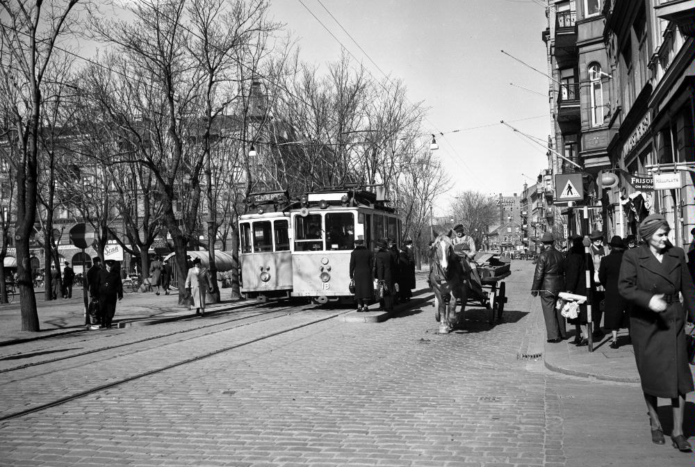 Trafik på Drottninggatan år 1940.