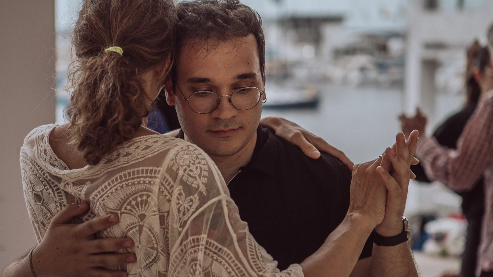 Tango by the sea
