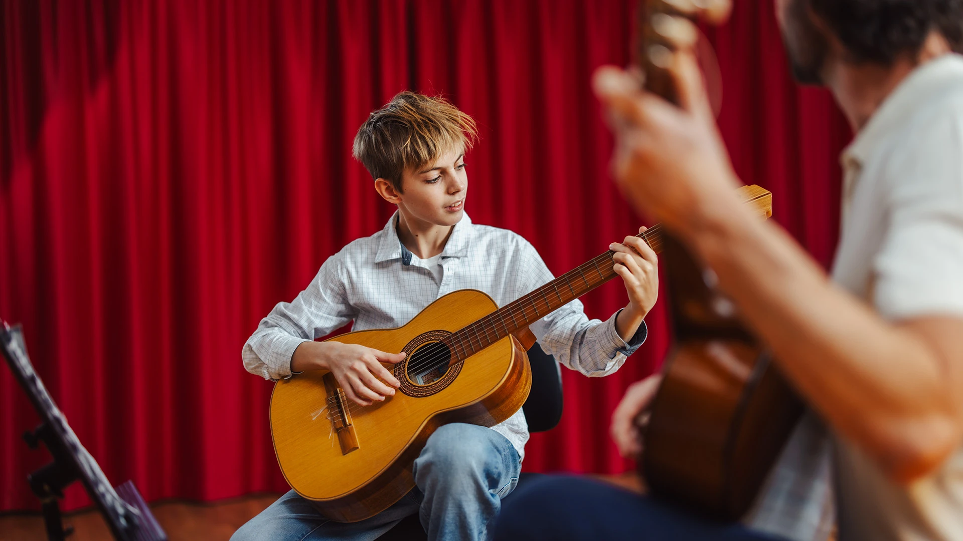 Spela gitarr med kulturskolan
