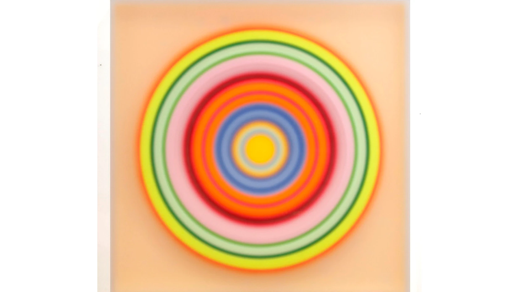 © Colorspace – Peach medium / Yellow exploding center, 2015 av HC Berg