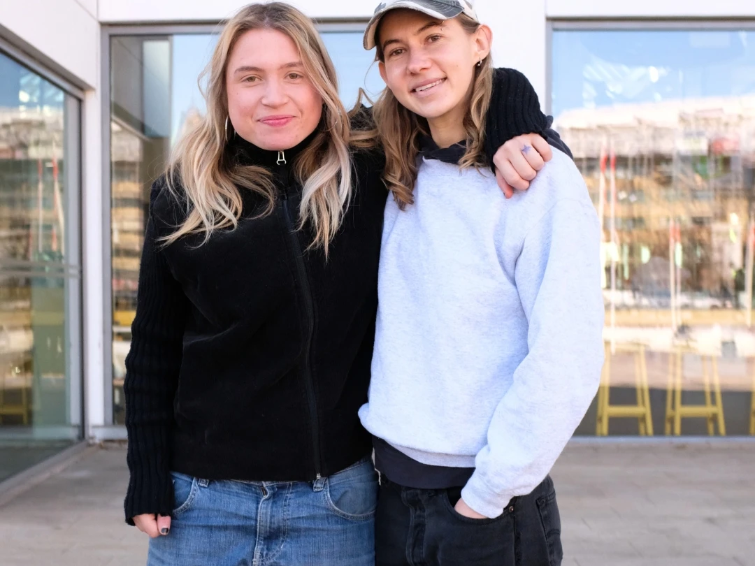 Porträtt av Sandi Lihagen och Alva Torell